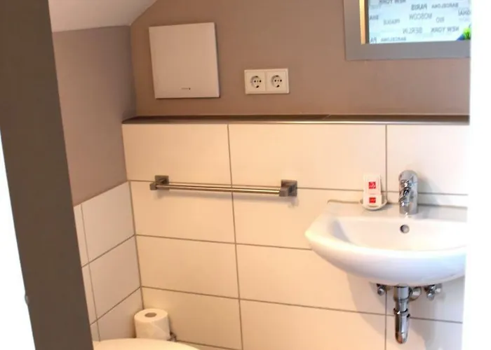 Hotel Greenpartment - Friedrichshofen 3*